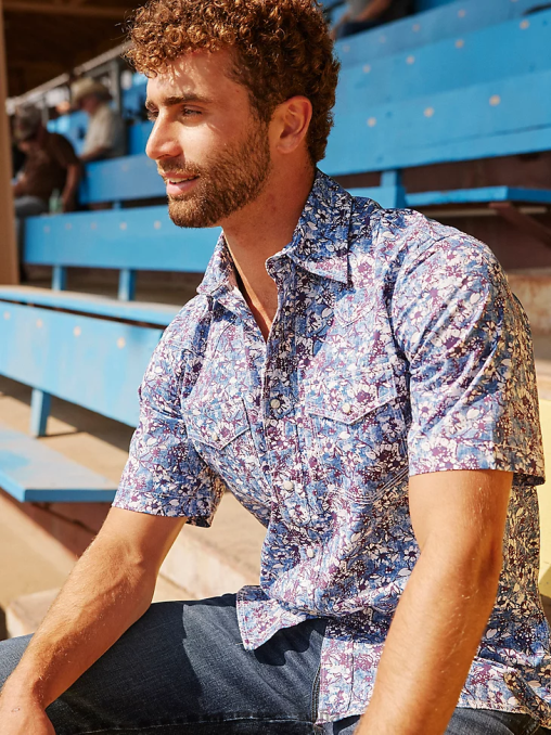 Wrangler ropa acuarela violeta (112327810) hombres Camisa de manga corta con estampado de broche occidental y comodidad avanzada de competición 20x BDR0J504