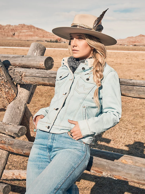 Wrangler ropa mezclilla blanqueada 112317322 mujer chaqueta vaquera estilo western con forro de sherpa retro BDR0J870 BDR0J870 Un ajuste clasico Wrangler Espana Wrangler ropa lleva tu mirada a un niv...